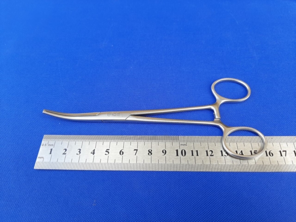 Kocher odgięty 160 mm Chifa mat.