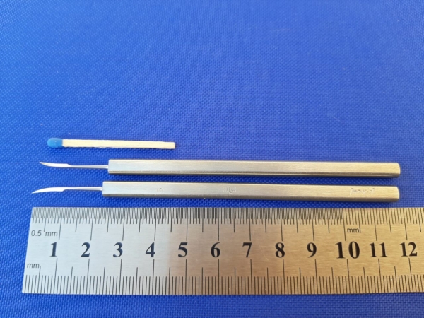 Nożyk Ziegler ostrze 10 mm