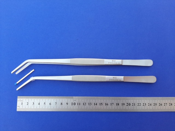 Pęseta anatomiczna odgięta 25 cm.