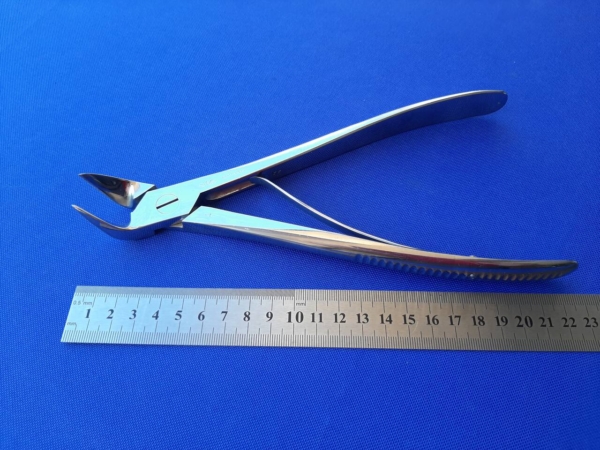 Kleszcze Liston do cięcia kości mocno odgięte 220 mm