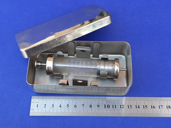 Strzykawka wielorazowa - szklana 20 ml. typ Record