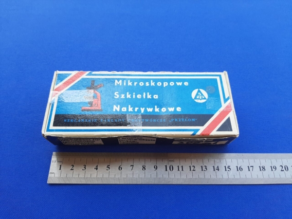 Szkiełka nakrywkowe 35 x 40 mm a 300 szt